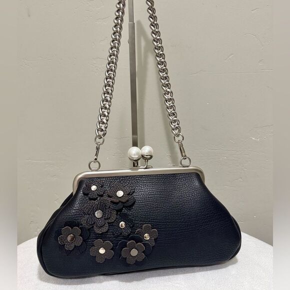 Handmade Attached Leather Flowers & Deer Hide Leather Kisslock Bag/Multi Use Bag - Picture 13 of 17